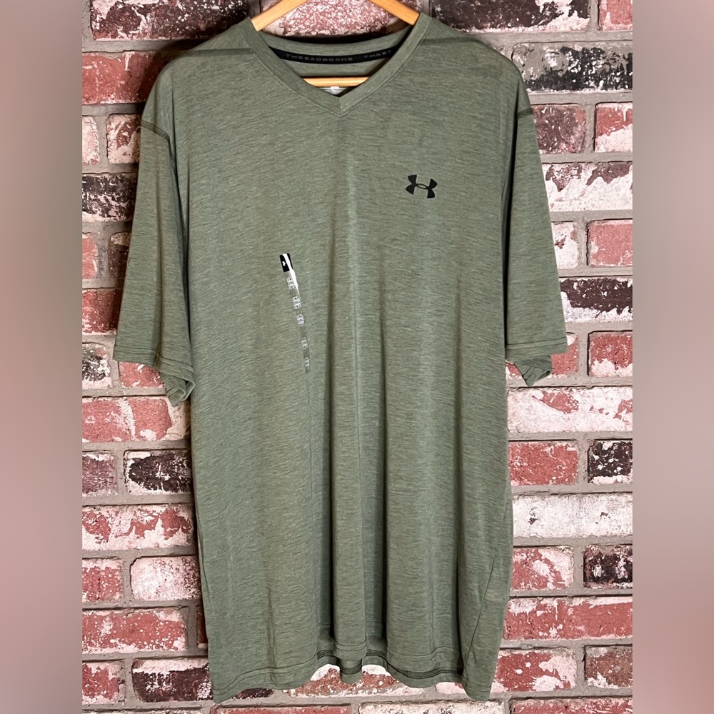 Men’s Under Armour Green V-Neck Short Sleeve Tee